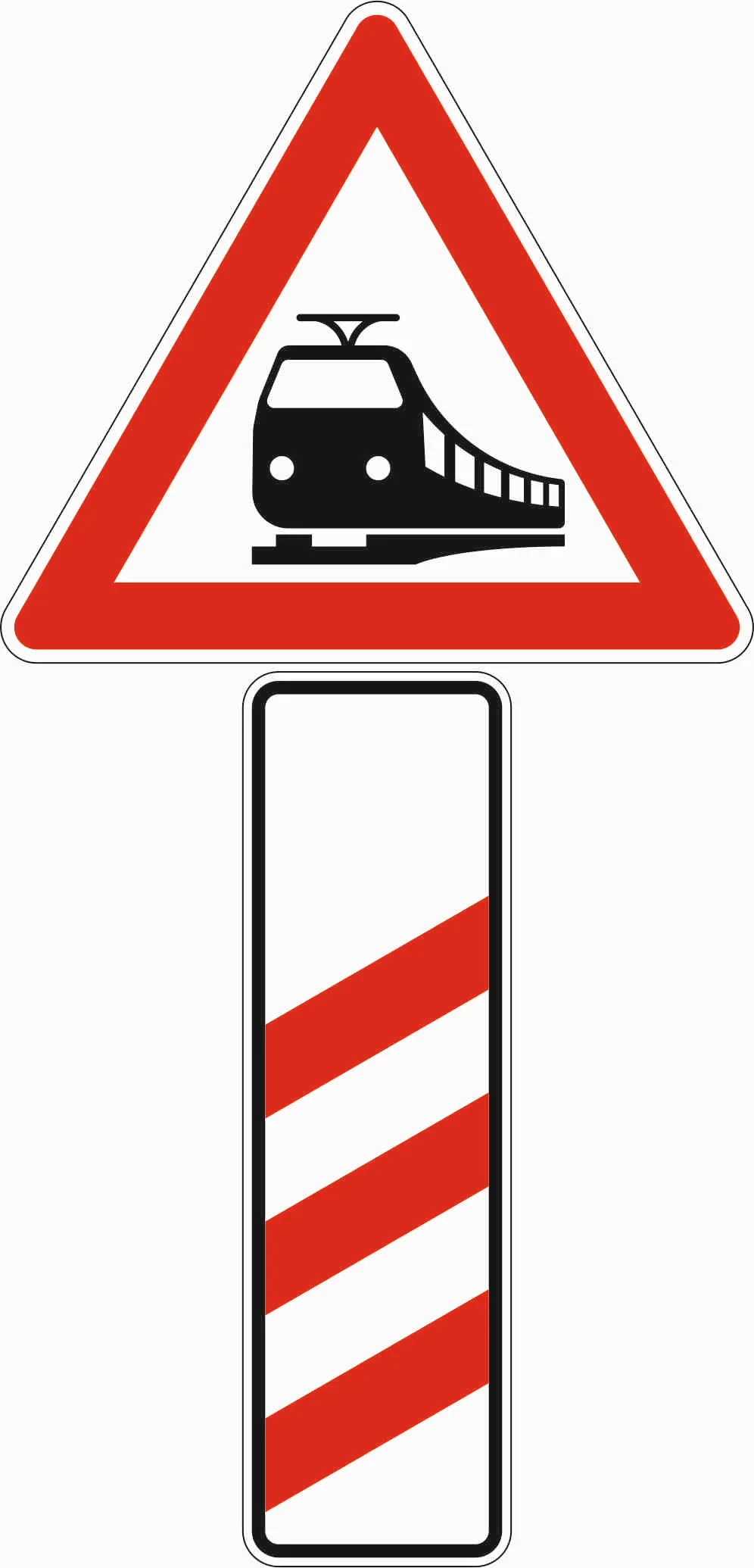 156-10 - Cruce de ferrocarril con señal de distancia de tres bandas - instalada a la derecha señal de tráfico