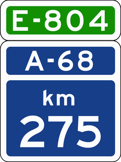 S-571 - Kilometerstein auf Autobahnen und Schnellstraßen, der auch Teil einer Europastraße ist Verkehrsschild
